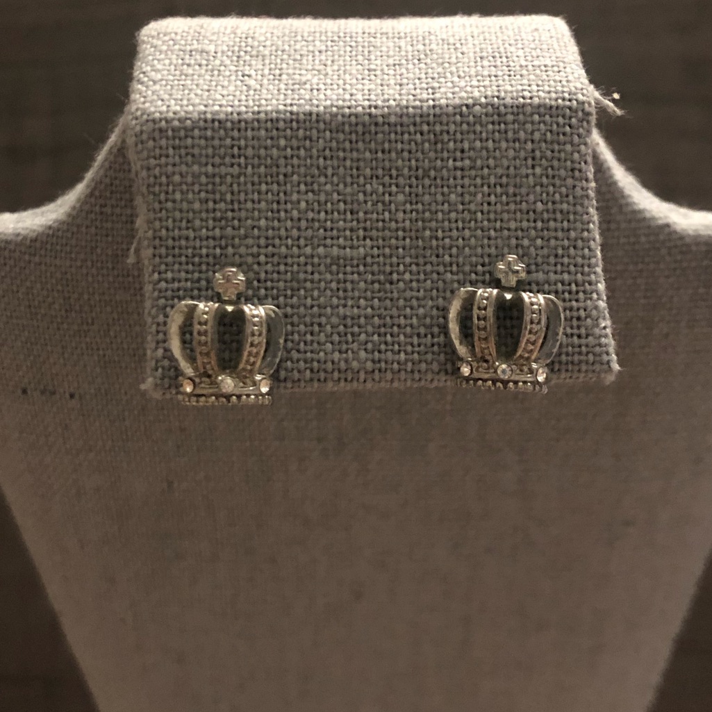 Crown Studs